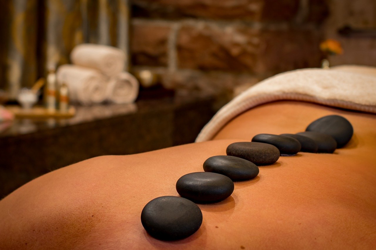 hot-stones-massage